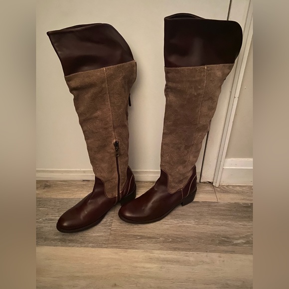 Suede knee high boots - Picture 7 of 8